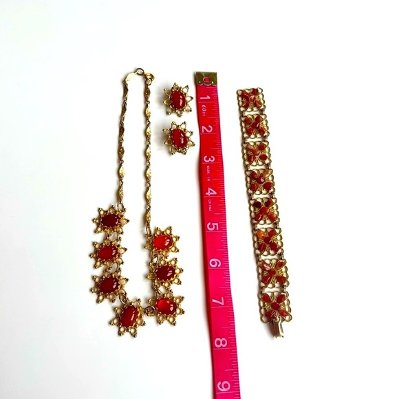 Vintage Elegant Gold and Orange Jewelry Set - Picture 8 of 8
